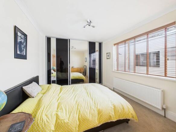 4 bed Detached for sale Image 10