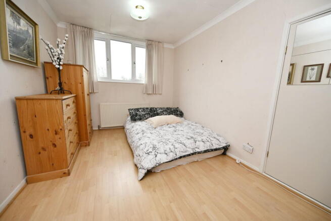3 bed Semi-Detached Bungalow for sale Image 11
