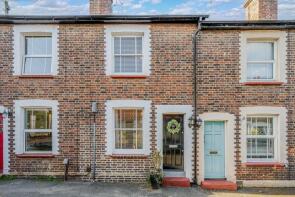 16, Hart Gardens, Dorking RH4 1JT