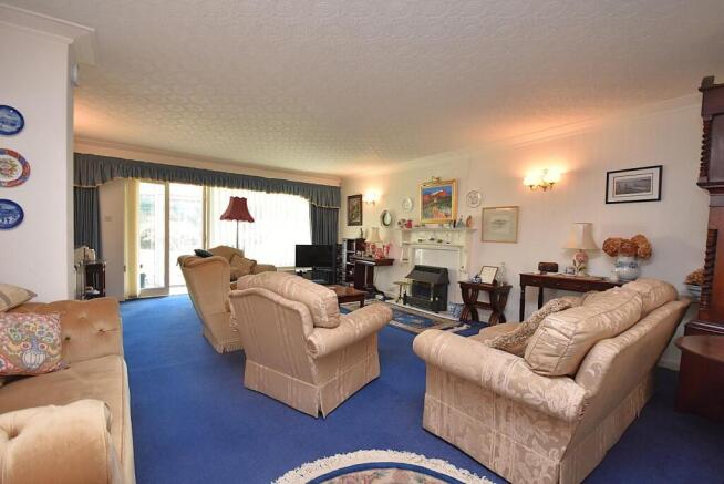 2 Heol-Y-Bryn, Barry, CF62 6SY photo 4