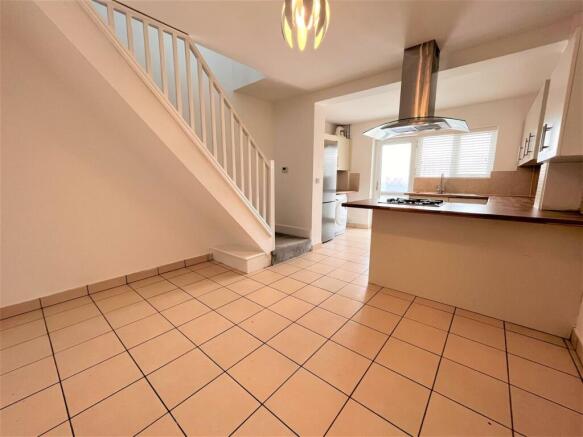 Kitchen/ Dining Area