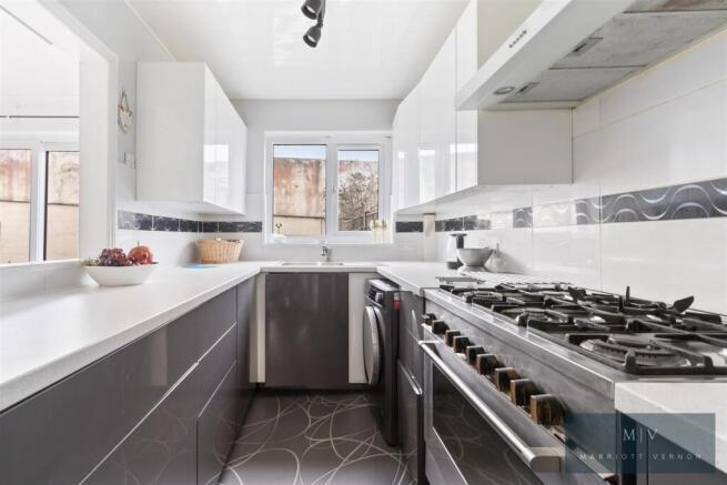 Sutton Gardens 11 MV-10.jpg