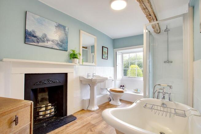 En suite bathroom