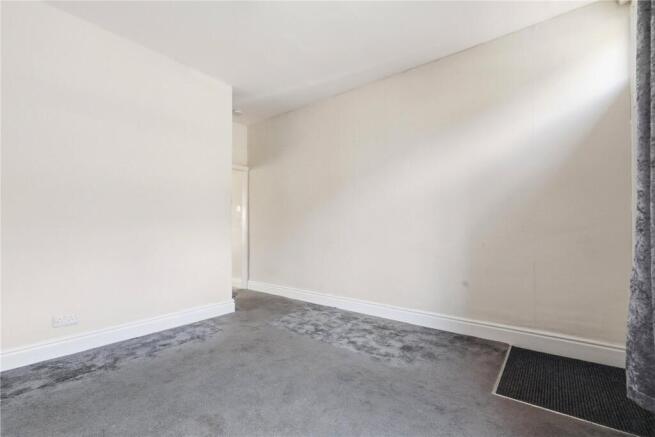 2 bed Terraced for sale Image 5