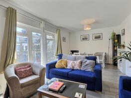 Flat A, 2, Shenley Road, London SE5 8NN