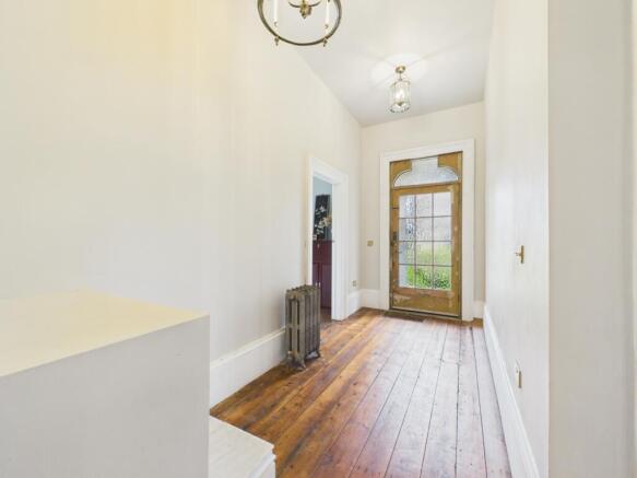 3 bed Apartment for sale Image 10