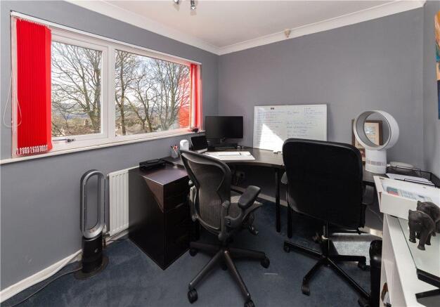 Bedroom/Office