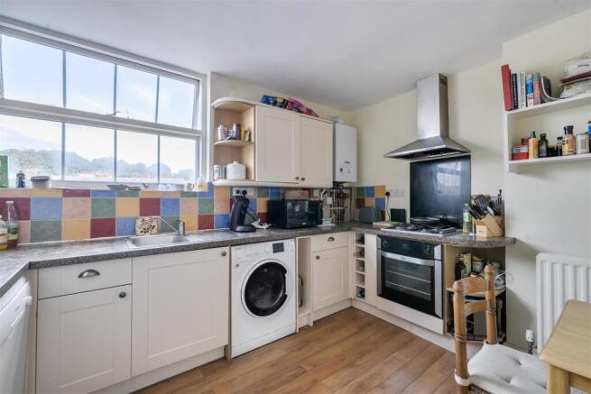 63 East Street, Bridport photo 3