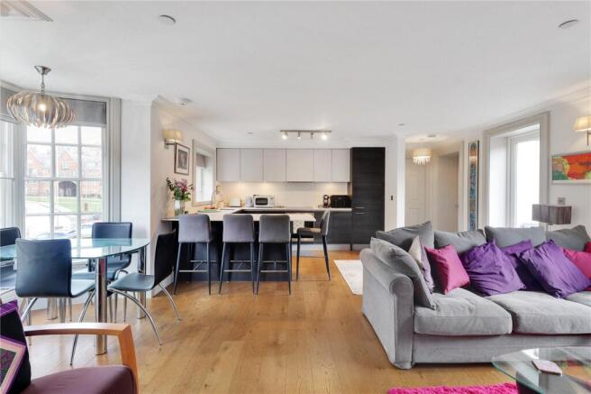 Kitchen/Reception Rm