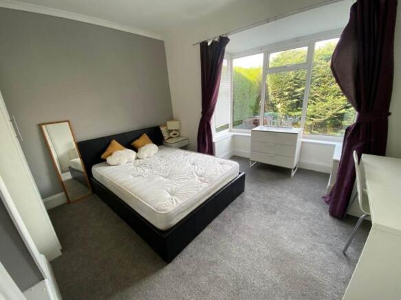 Bedroom2 (2)
