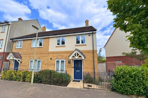 Finn Farm Road, Ashford, Kent, TN25 7AB