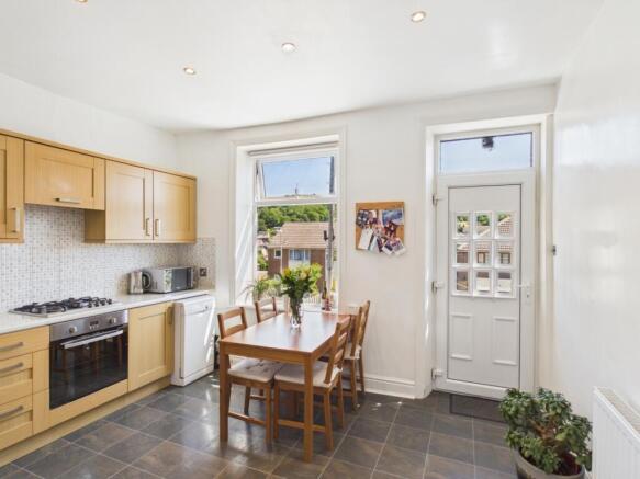 2 bed Terraced for sale Image 8