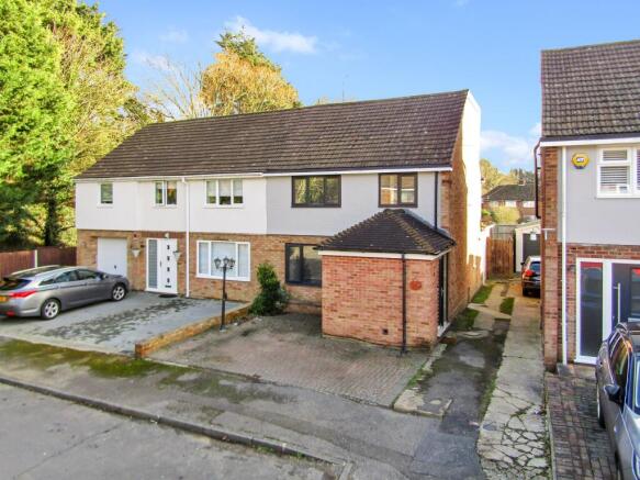 4-bed semi-detached on Willow Tree Close, Willesborough, TN24, £375,000