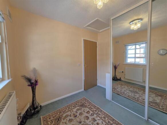 2 bed Semi-Detached for sale Image 10