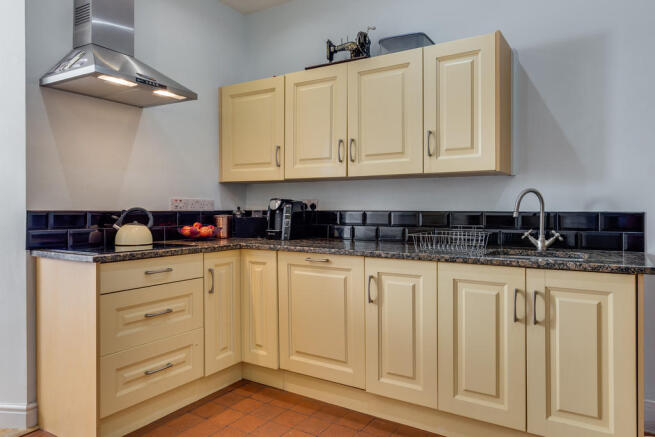 6 Kitchen