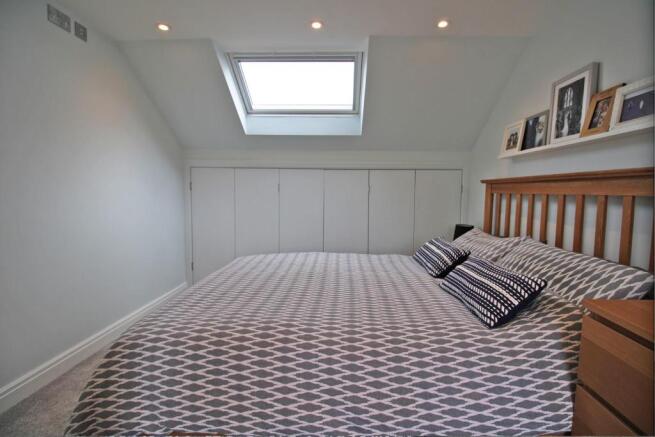 Master bedroom2.jpg