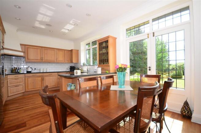 Kitchen Breakfast Area