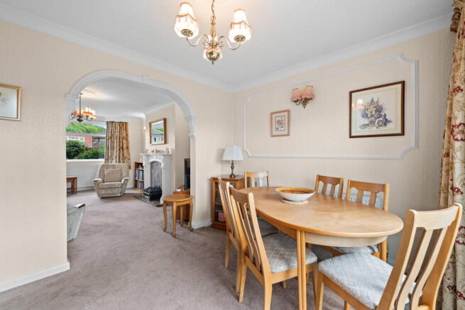 3 bed Semi-Detached for sale Image 6