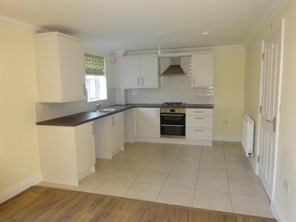 Kitchen / Living Room