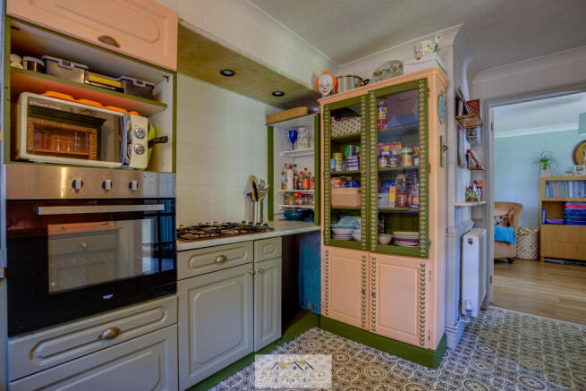3 bed Semi-Detached for sale Image 11
