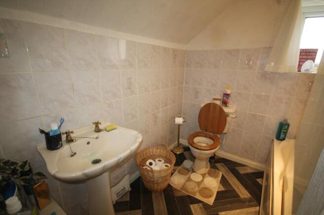 3 bed Semi-Detached for sale Image 11