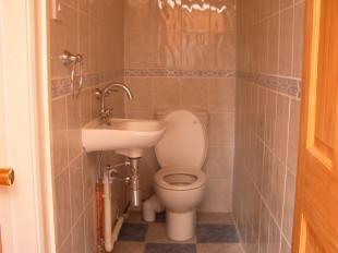 Toilet 2