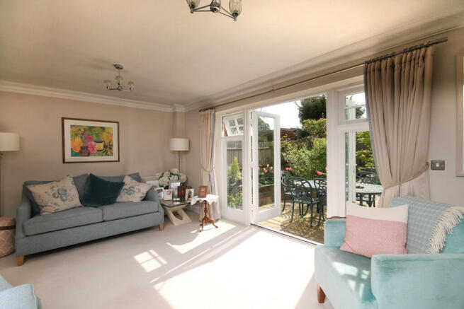 lounge`