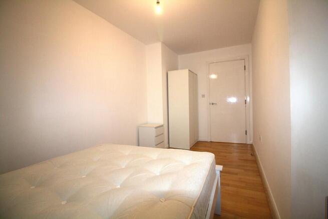 2 bed Apartment to rent Image 7