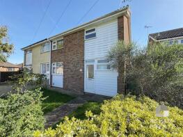 142, Fourth Walk, Canvey Island SS8 9ST