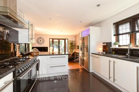 Wolverton Gardens, Horley, Surrey