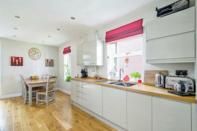 Kitchen / breakfast room