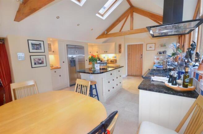 Kitchen/Breakfast Room