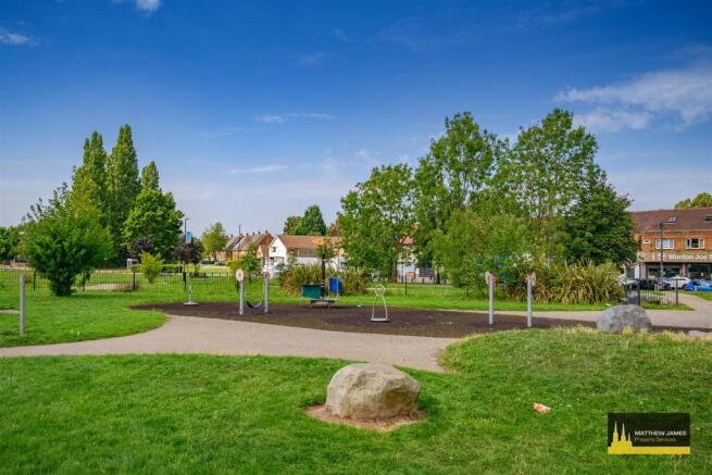 Surrounding Facilities