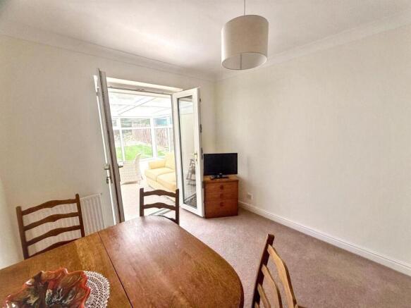 2 bed Semi-Detached Bungalow for sale Image 11