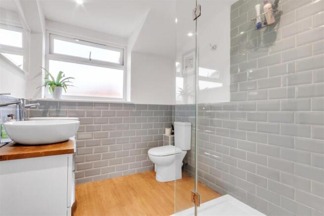 Ensuite.jpg