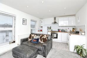 Flat 6, 24, Melville Road, Maidstone ME15 7UY