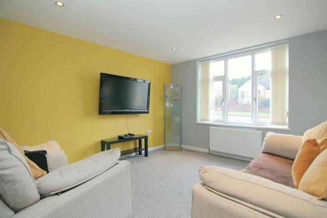 4 bed Detached for sale Image 7