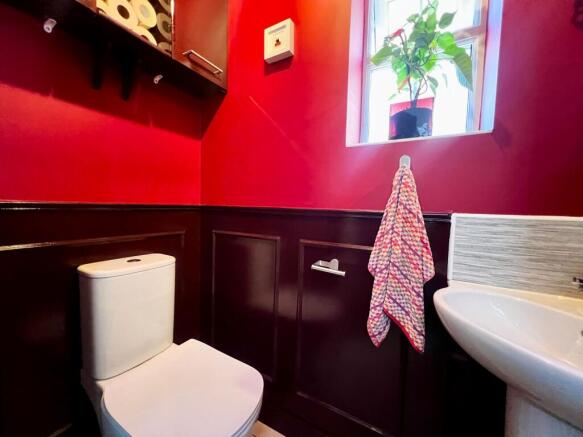 2 bed Semi-Detached for sale Image 7
