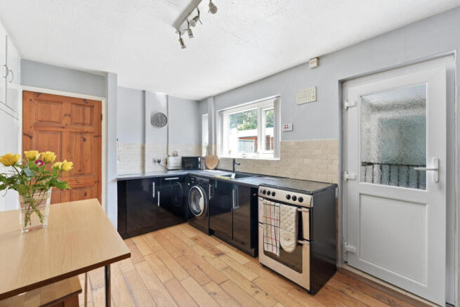3 bed Semi-Detached for sale Image 6