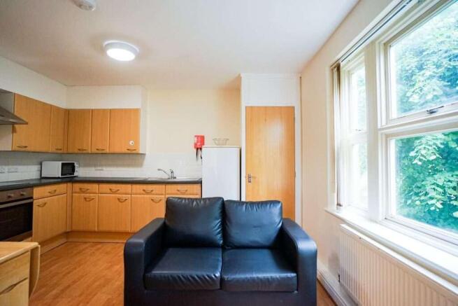 Flat_1c_1_Broomgrove_Crescent