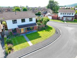 10, Copper Close, Cheddar BS27 3BJ