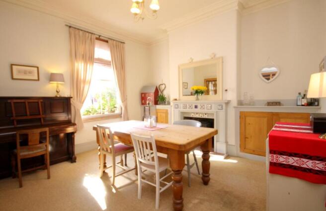 4 bed Terraced for sale Image 7