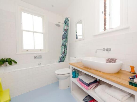 Bathroom LR