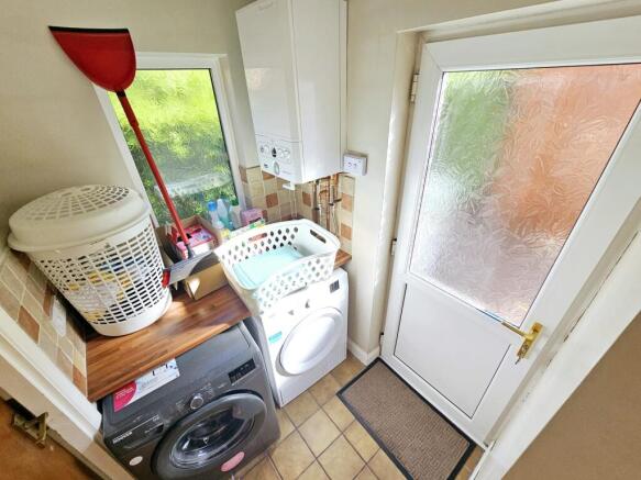 3 bed Semi-Detached for sale Image 10