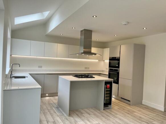 Jasmine - Kitchen
