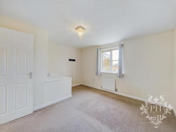 2 bed Semi-Detached to rent Image 8