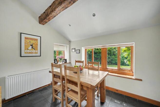 4 bed Detached for sale Image 12