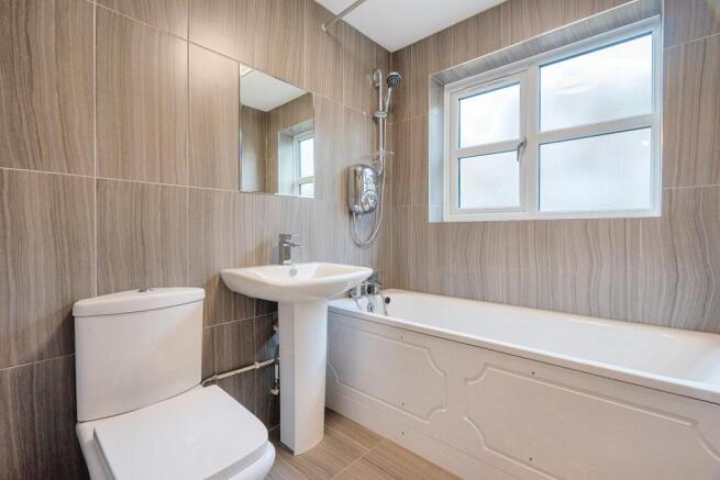 Flat 6, Read Court,1 Gandhi Close, Walthamstow, E17 8JX