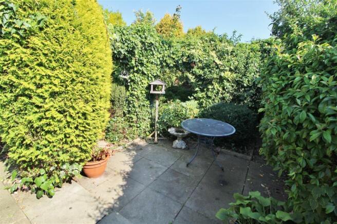REAR GARDEN -