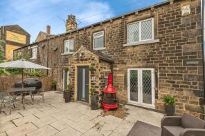 126, Westgate, Cleckheaton BD19 5DR